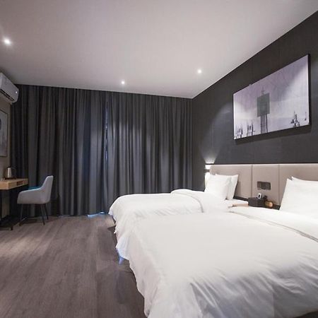 Thank Inn Chain Hotel Hunan Huaihua Hecheng District South High Speed Rail Station Экстерьер фото