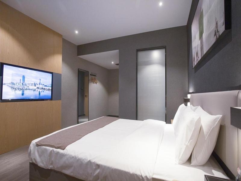Thank Inn Chain Hotel Hunan Huaihua Hecheng District South High Speed Rail Station Экстерьер фото