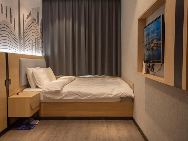 Thank Inn Chain Hotel Hunan Huaihua Hecheng District South High Speed Rail Station Экстерьер фото