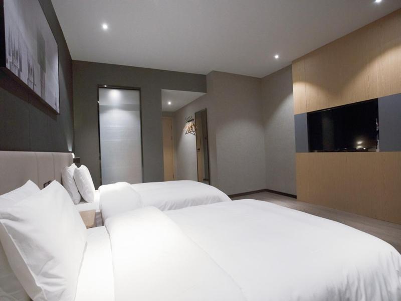 Thank Inn Chain Hotel Hunan Huaihua Hecheng District South High Speed Rail Station Экстерьер фото