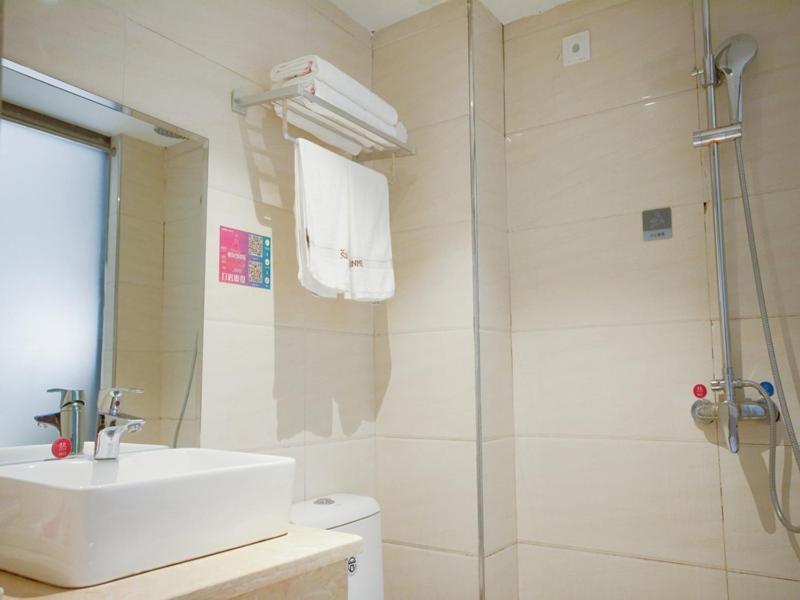 Thank Inn Chain Hotel Hunan Huaihua Hecheng District South High Speed Rail Station Экстерьер фото